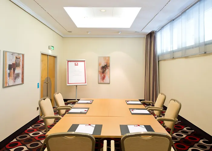 Leonardo Arabellapark Hotel 4*