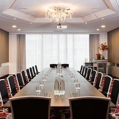 Leonardo Arabellapark Hotel München