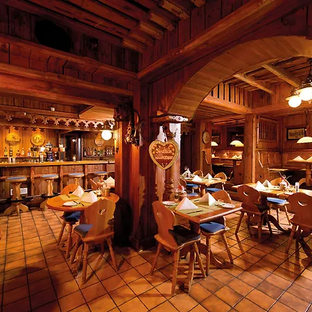 Hotel Leonardo Arabellapark 4*