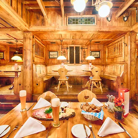 Hotel Leonardo Arabellapark 4*