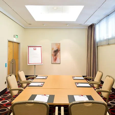 Leonardo Arabellapark Hotel 4*