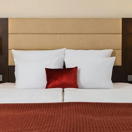 فندق ليوناردو أرابيلابارك 4*