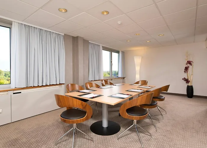 Leonardo Arabellapark 4* Monachium