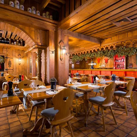 Hotel Leonardo Arabellapark 4*